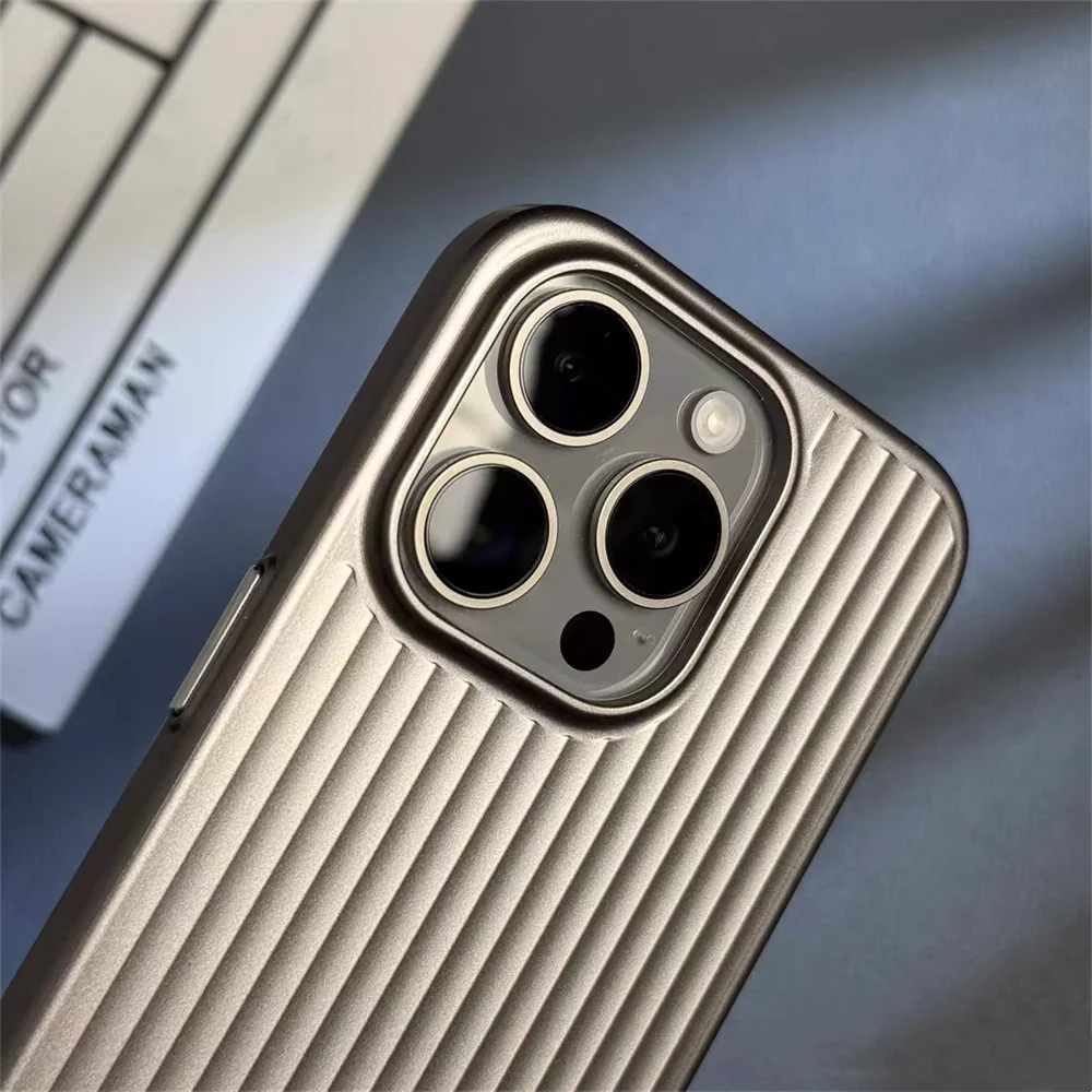 Ribbed Metallic Case - iPhone