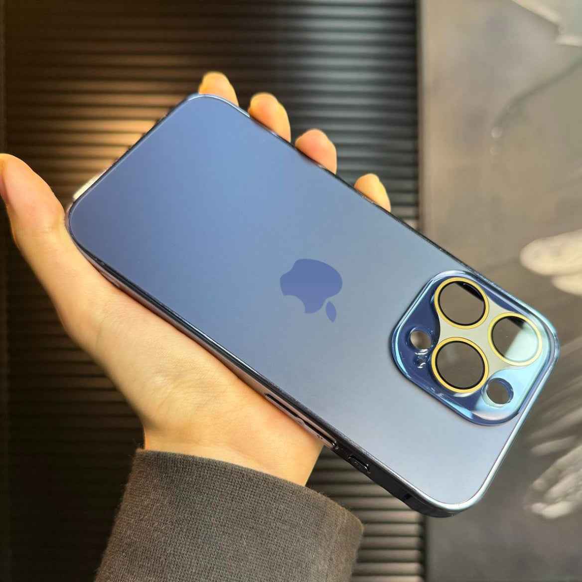 iPhone - Alloy Edge Reflective Case