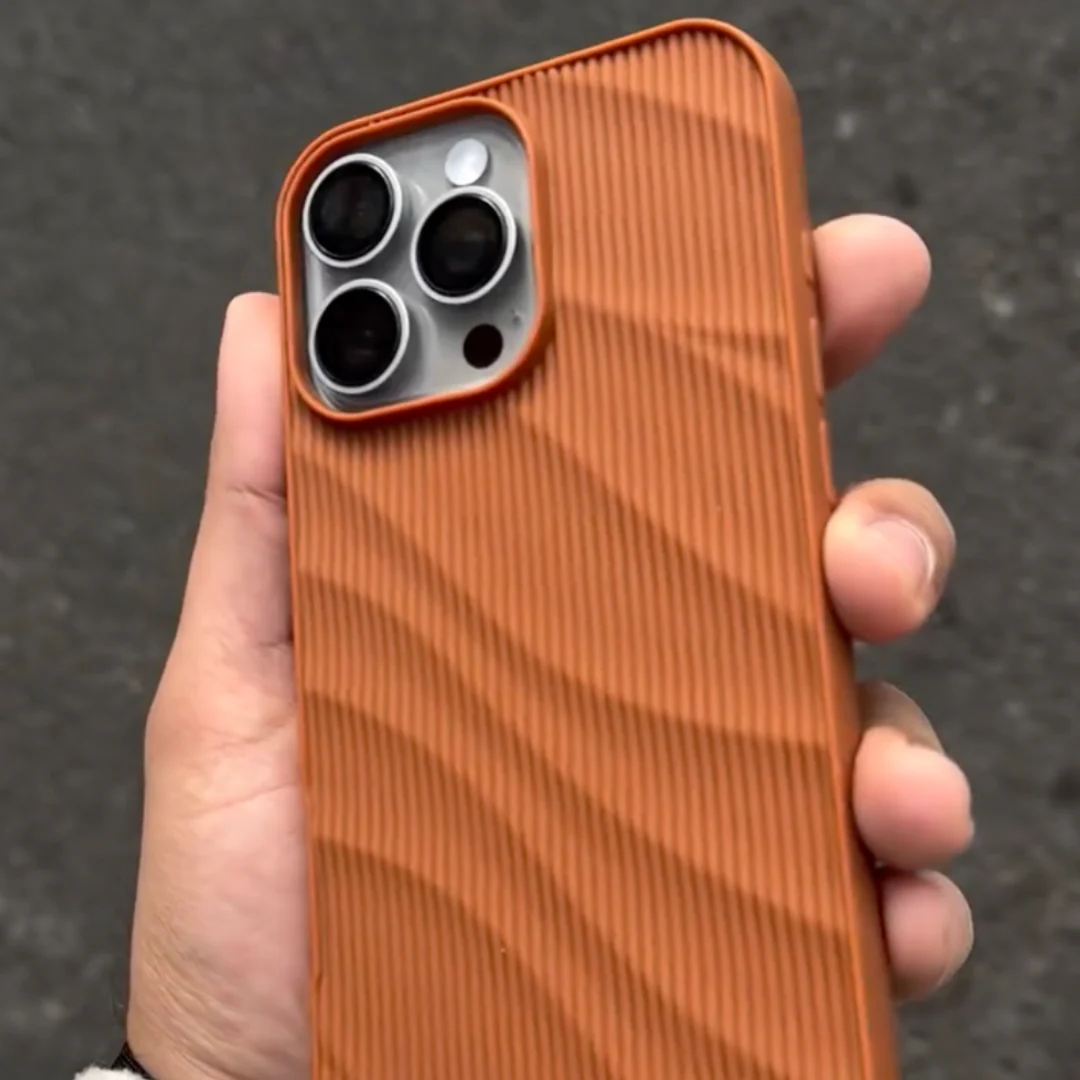 Rusty Wavy Silicone Case