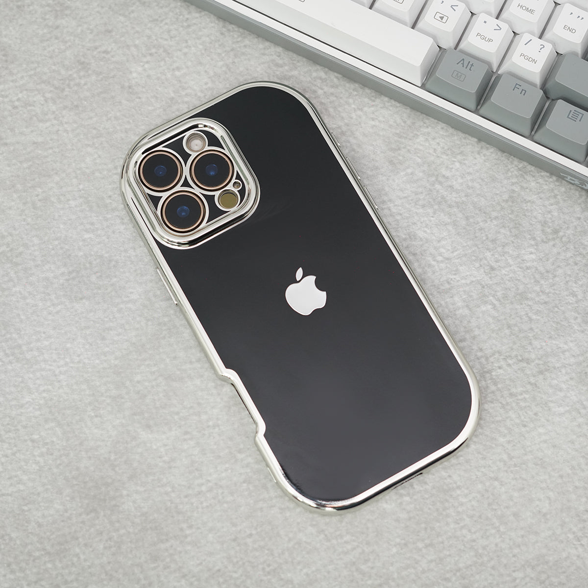 Elegant Chrome Edge Case