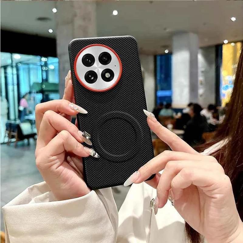OnePlus Series - CarbonWeave MagSafe Cover (Copy)