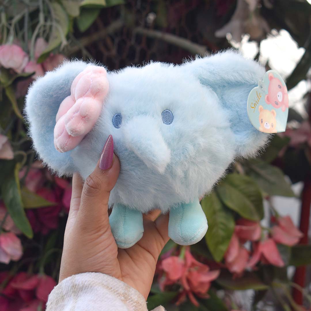 Blush Elephant keychain - Blue