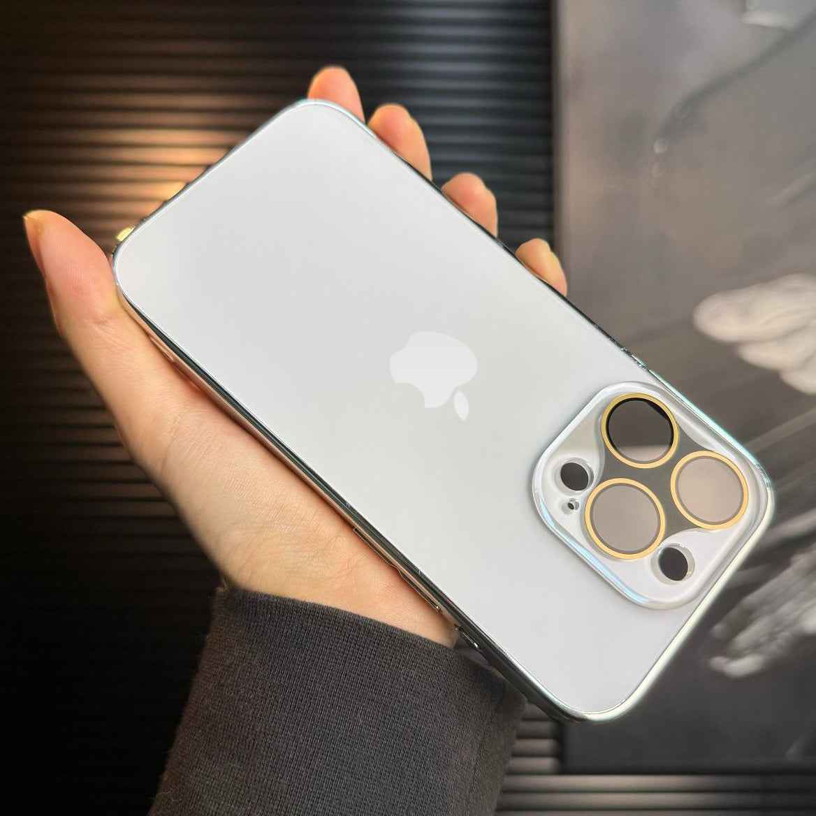 iPhone - Alloy Edge Reflective Case