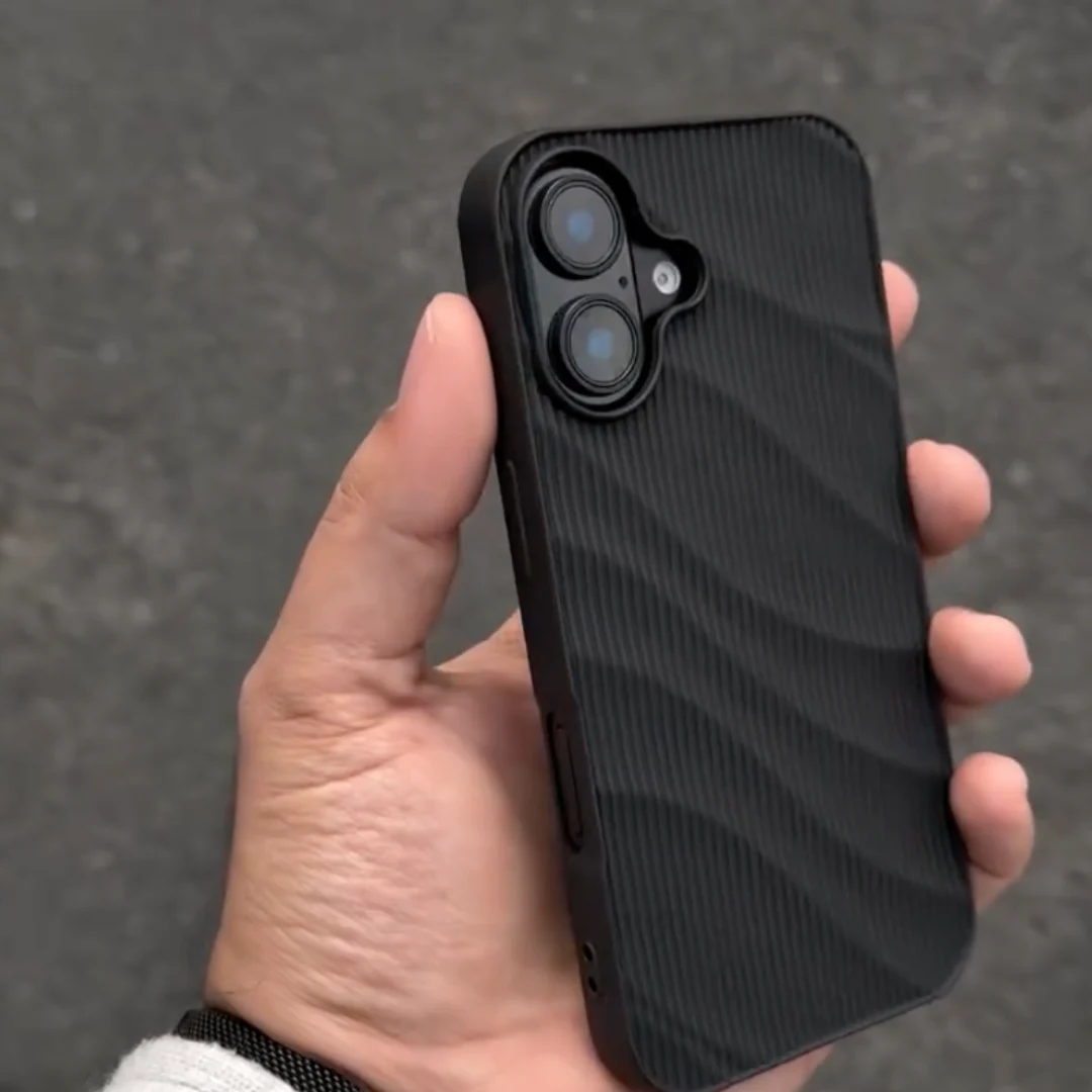 Minimal Wave Shield Case