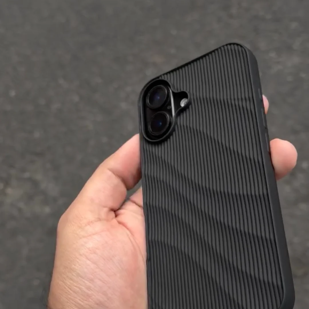 Minimal Wave Shield Case