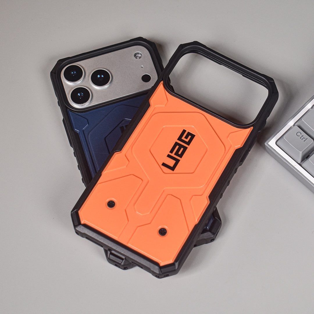 Pathfinder MagSafe UAG Case - iPhone