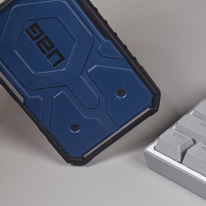 Pathfinder MagSafe UAG Case - iPhone