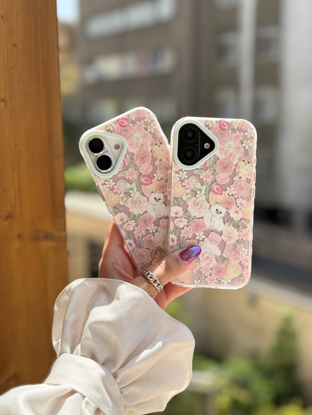 Rosey Paws Charm - iPhone