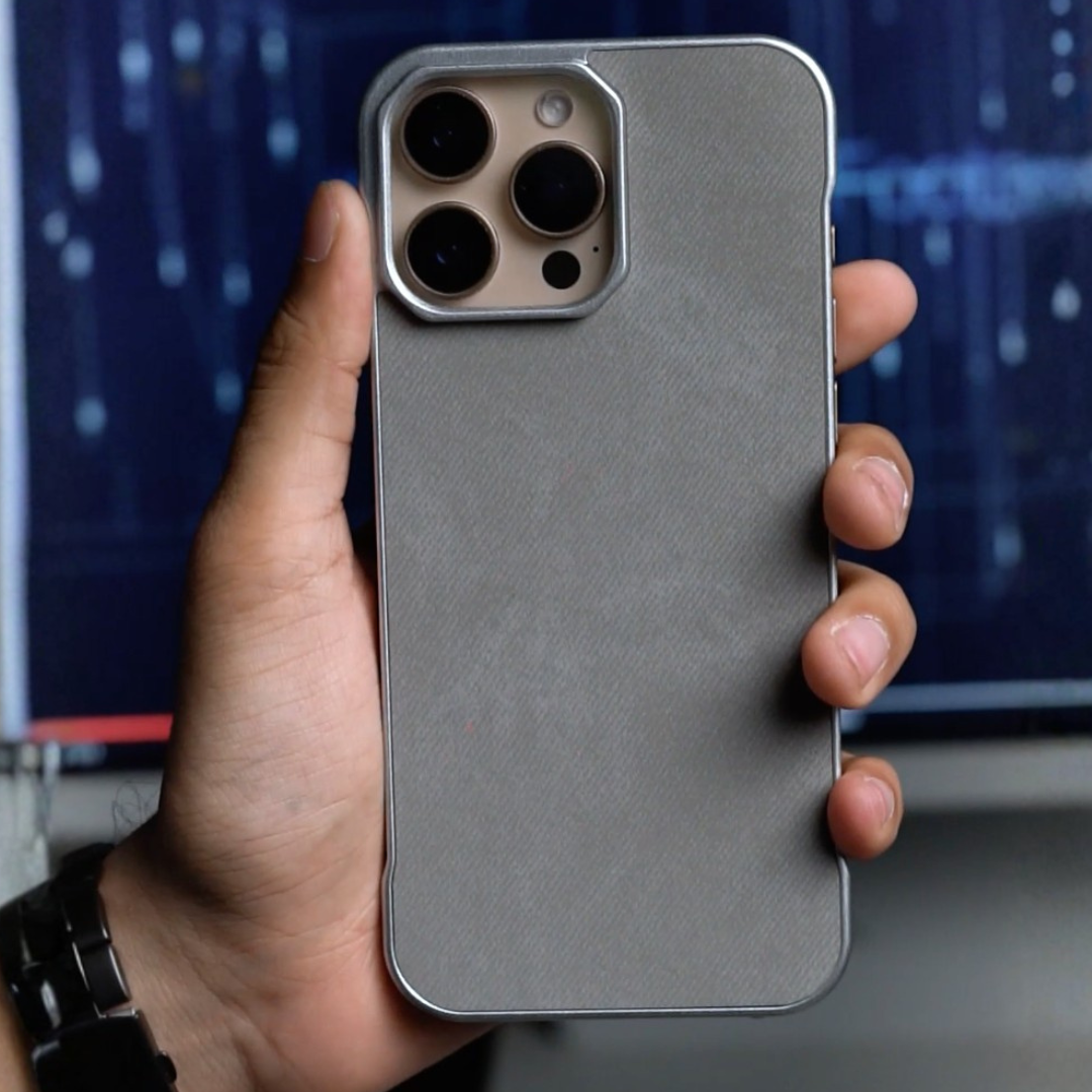 Borderless Elegance Case